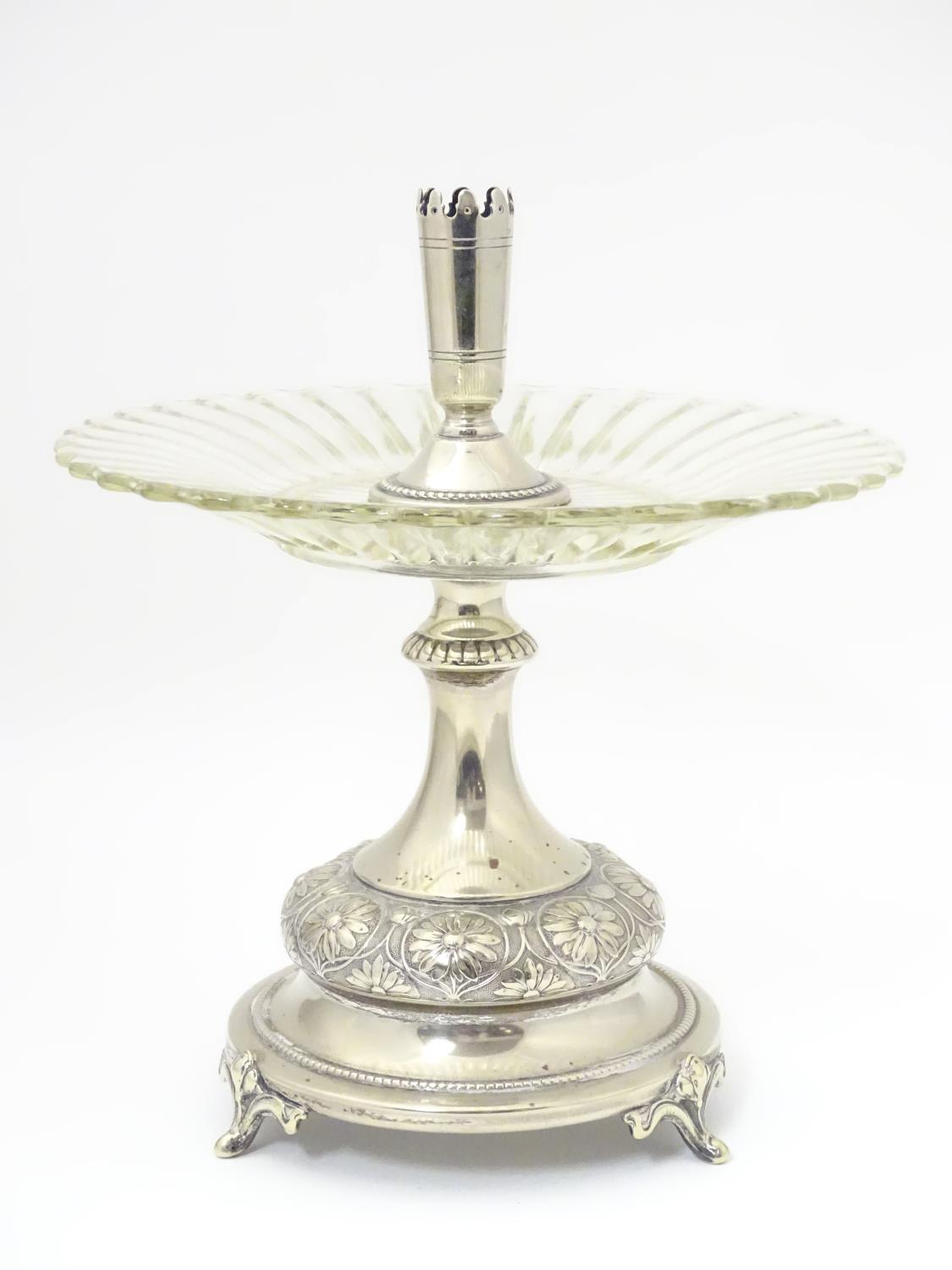 A late 19thC / early 20thC silver plate and glass centre piece with provision for epergne glass - Image 3 of 8