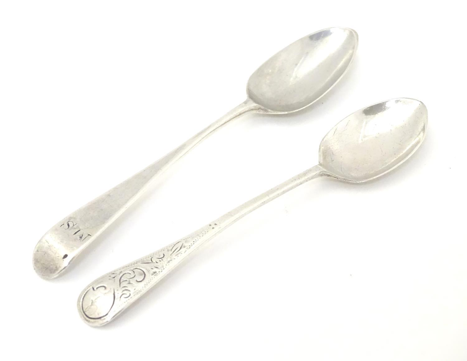 A Geo III silver Old English pattern teaspoon, hallmarked London 1792 maker George Gray, together - Image 4 of 6