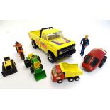 Toys: A quantity of vintage Tonka Toys vehicles, comprising a large pickup truck with driver,