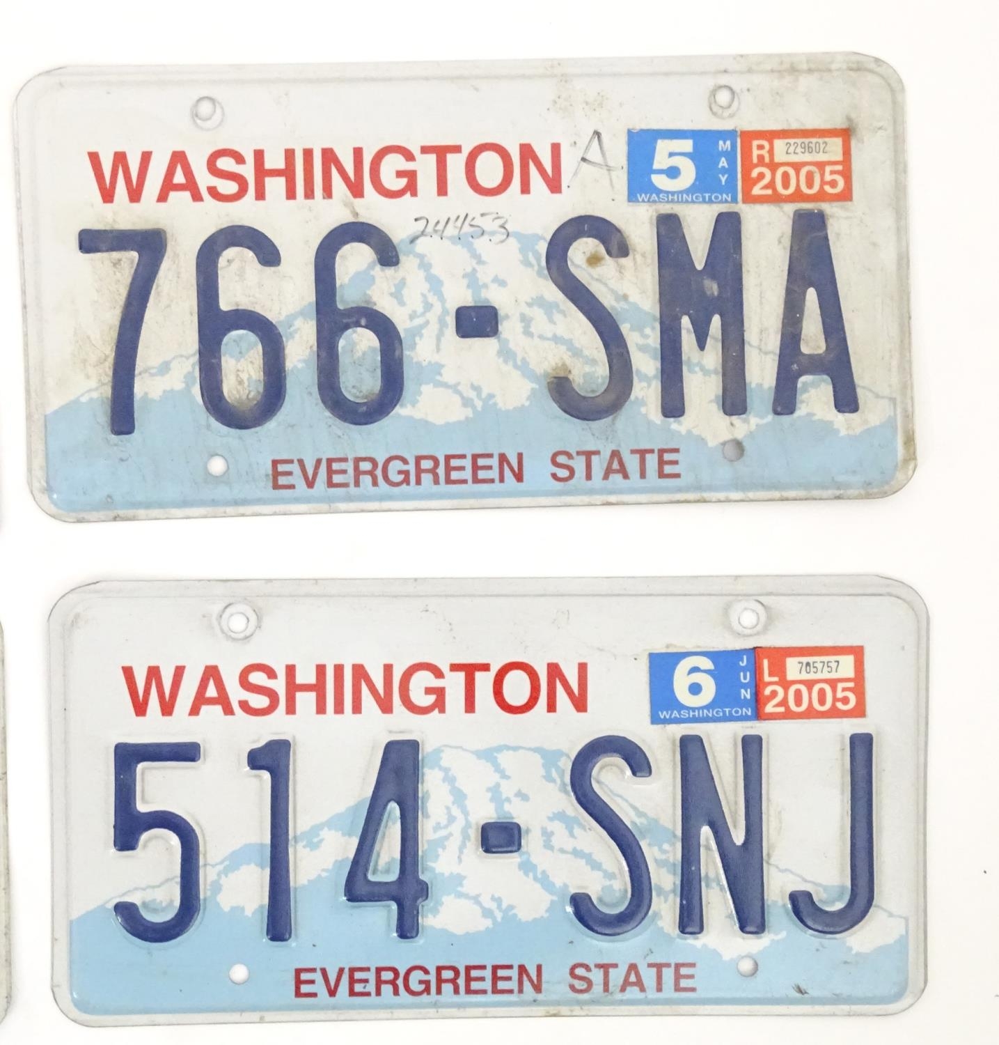 A quantity of late 20thC / 21stC examples of American state license / number plates, Washington, - Image 4 of 4