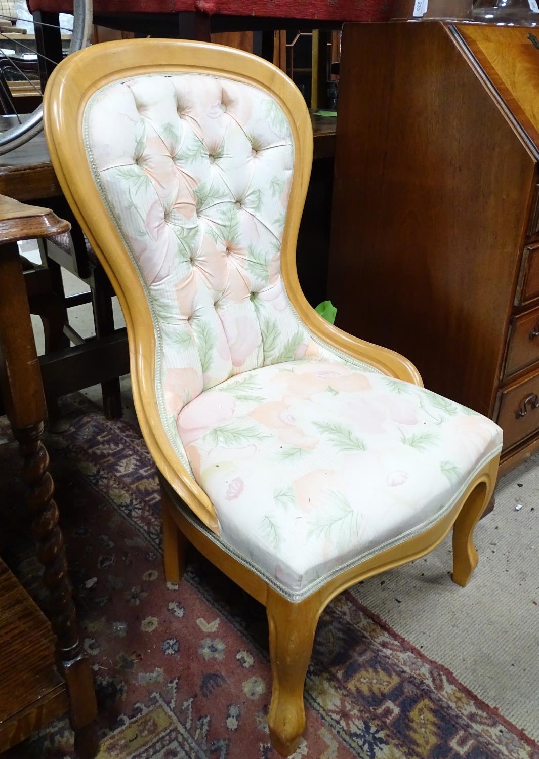 A spoon back chair with button upholstery. Approx. 38 1/2" tall Please Note - we do not make - Image 4 of 4
