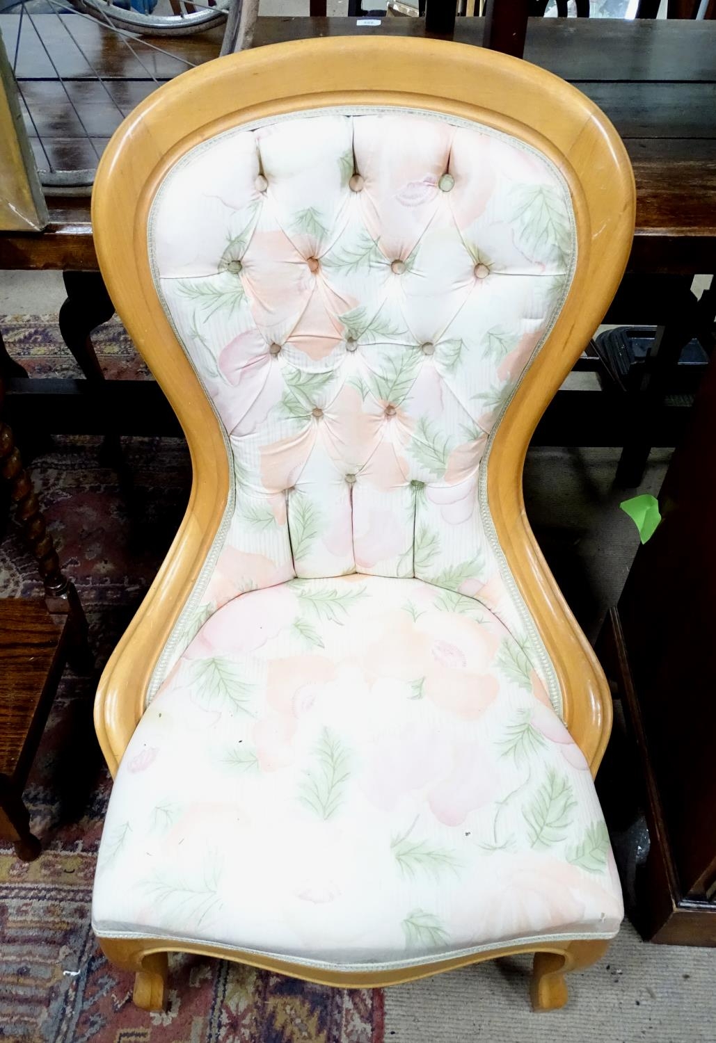 A spoon back chair with button upholstery. Approx. 38 1/2" tall Please Note - we do not make - Image 3 of 4