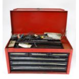 A large metal tool chest and tools Please Note - we do not make reference to the condition of lots