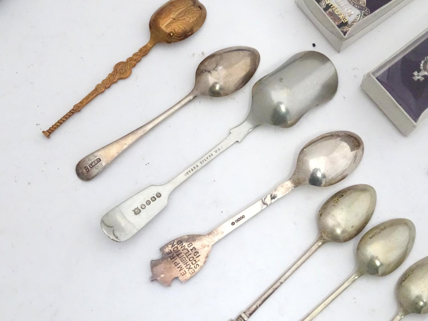 A quantity of assorted collectors spoons Please Note - we do not make reference to the condition - Image 13 of 16