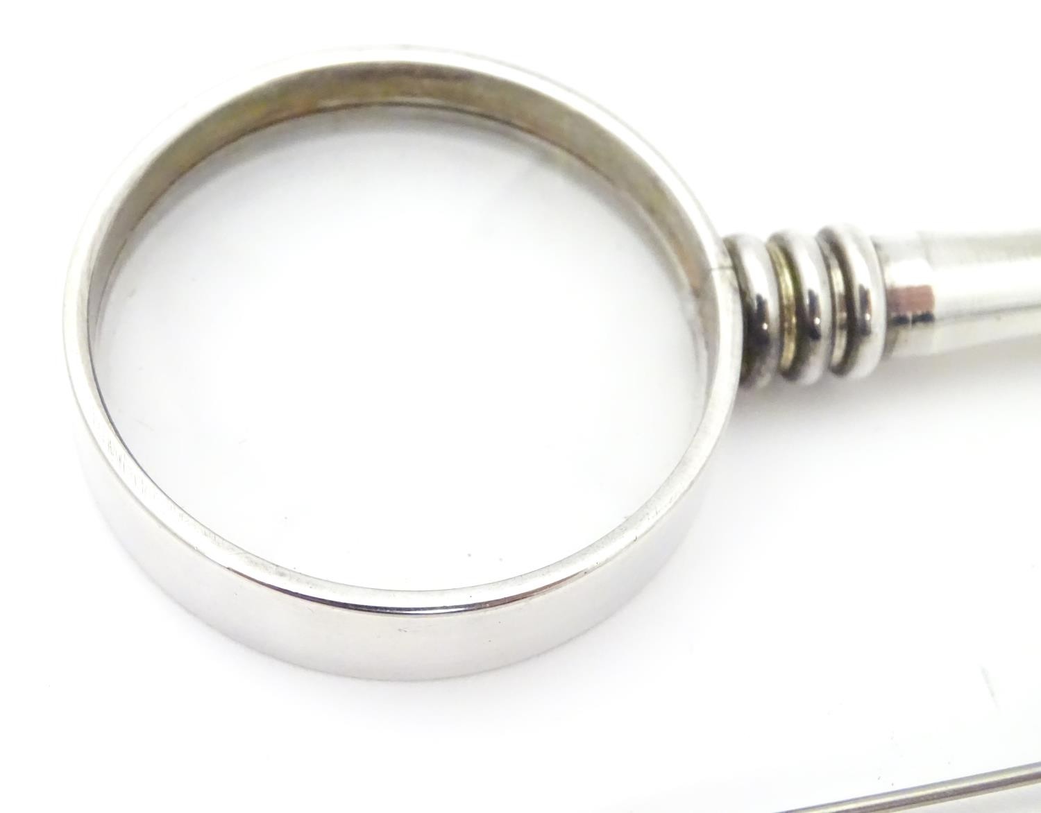 A magnifying glass with silver plate handle, together with 4 assorted hat pins. Magnifying glass - Image 4 of 8