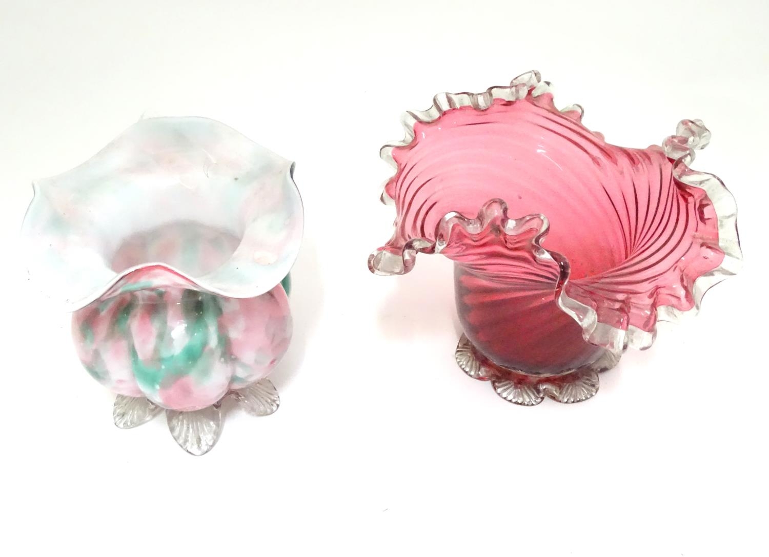 Two art glass bowls. (2) Please Note - we do not make reference to the condition of lots within - Image 4 of 6