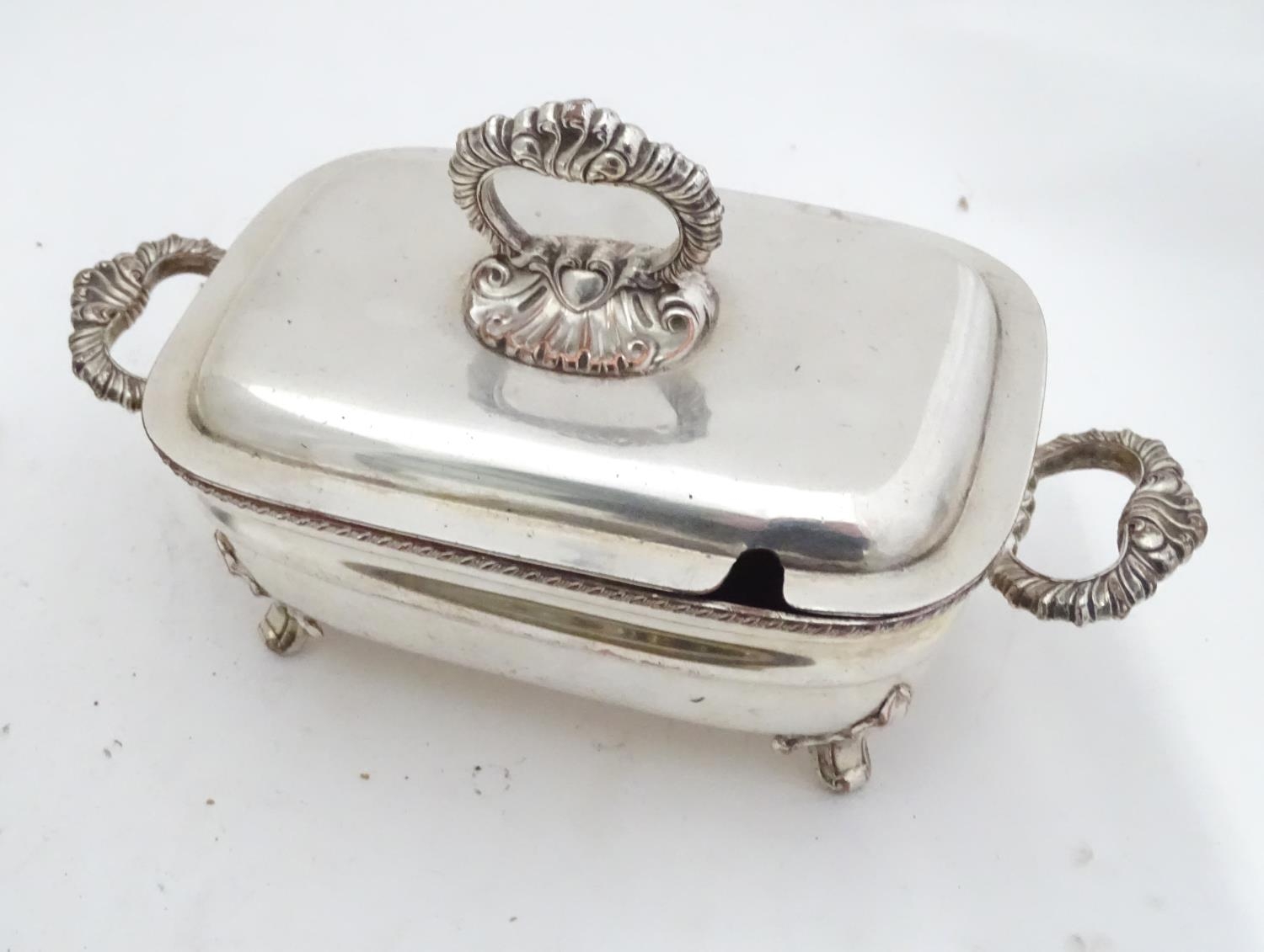 A silver plated butter dish and cover together with two brass items Please Note - we do not make - Image 5 of 7