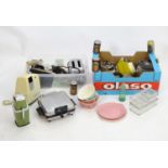 A quantity of assorted vintage kitchenalia to include jelly moulds, appliances, etc. Please Note -