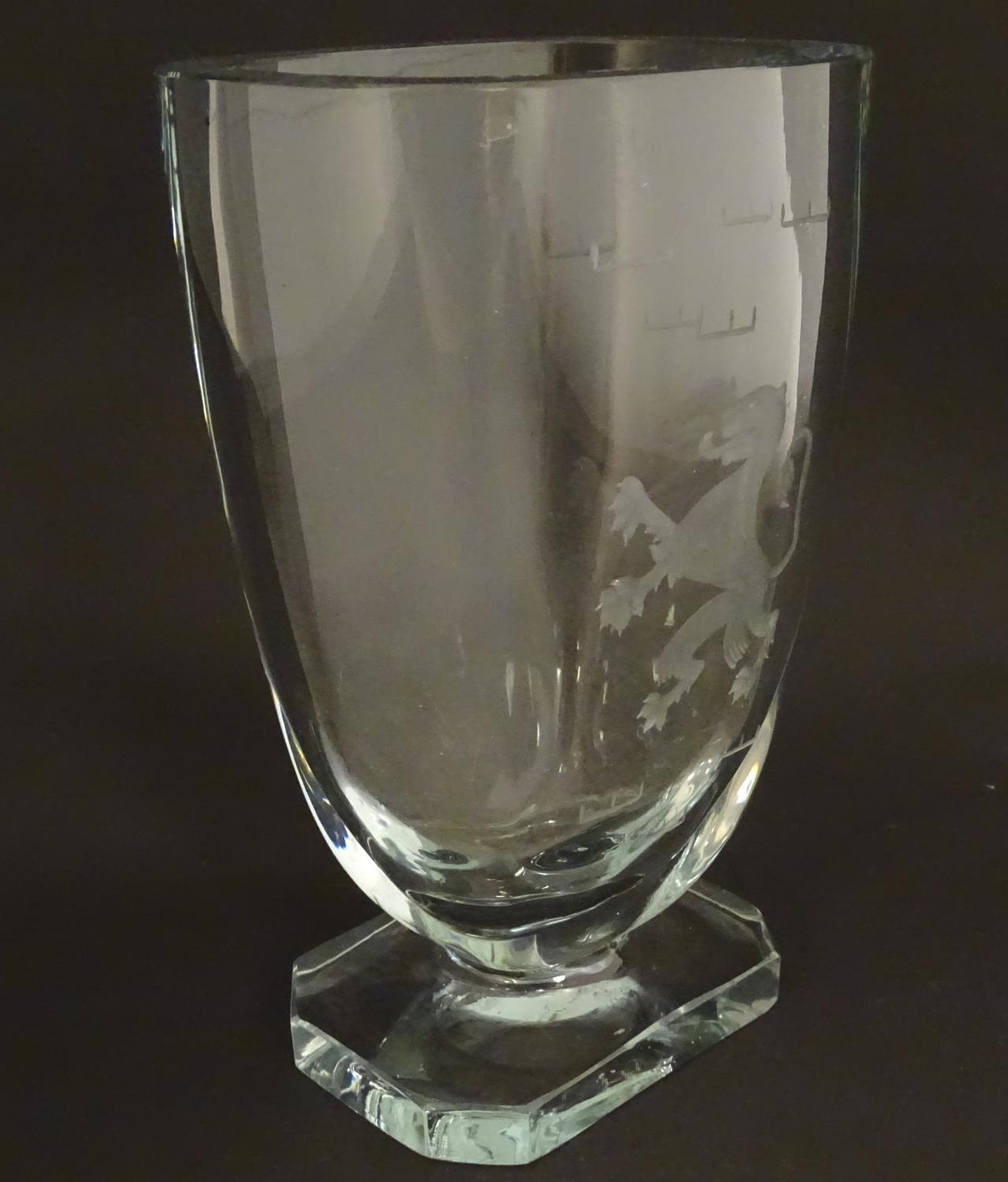 A Scandinavian glass vase with engraved rampant lion decoration. In the manner of Elis Bergh for - Image 3 of 7