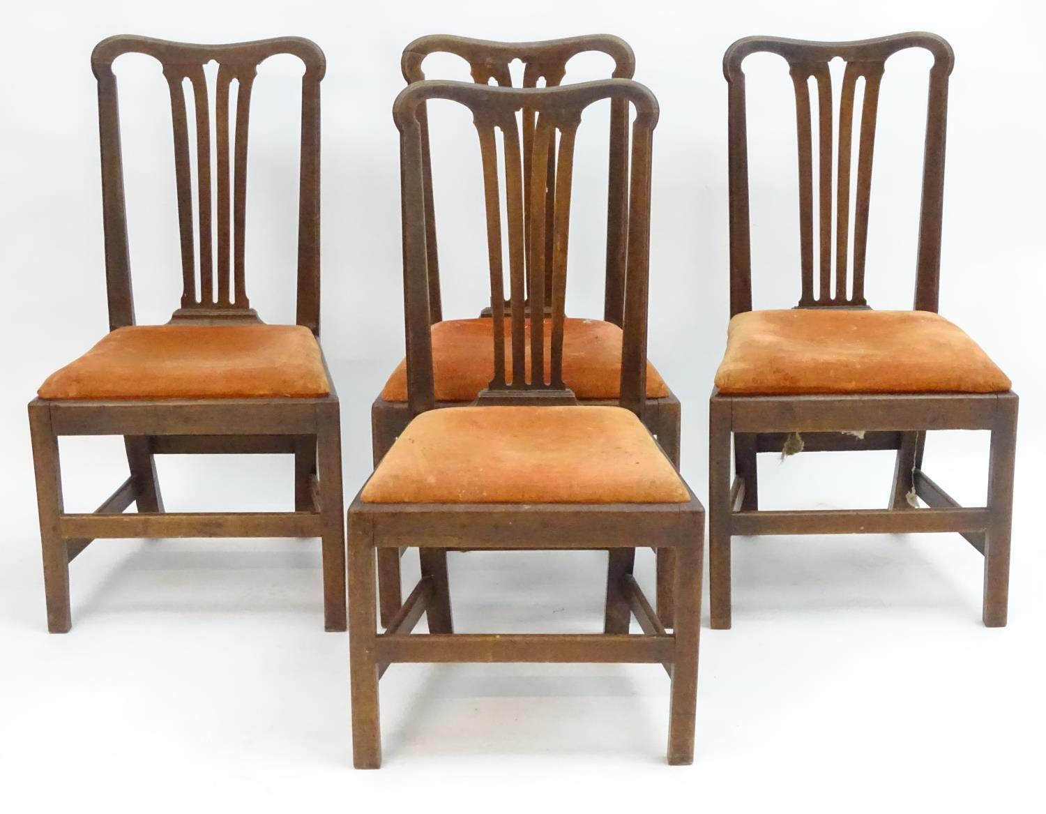 Four mahogany Chippendale side chairs with shaped top rails and pierced fanned back splats above - Image 5 of 10