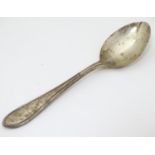 A silver spoon hallmarked 1965 maker Viner's Ltd (Emile Viner ). 5 1/4" long. Cased Please Note - we