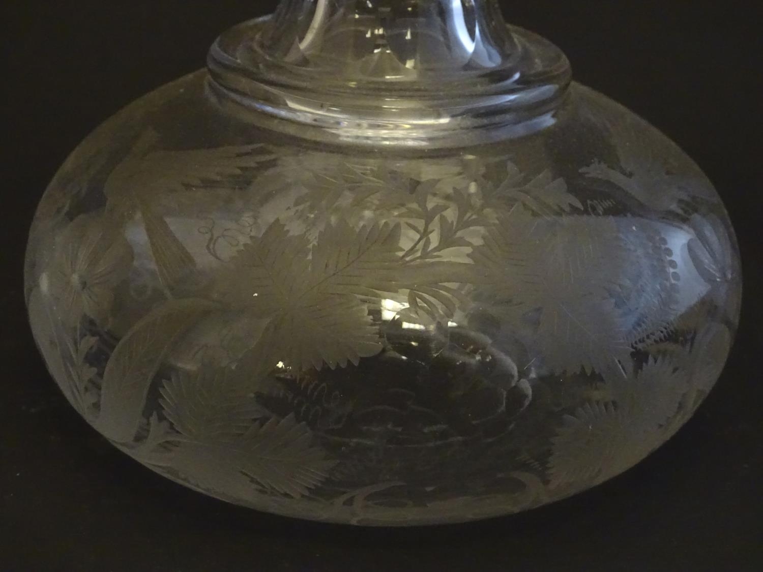 A Victorian glass onion decanter, profusely decorated with etched creeping vines, flowers, phoenix - Image 5 of 9