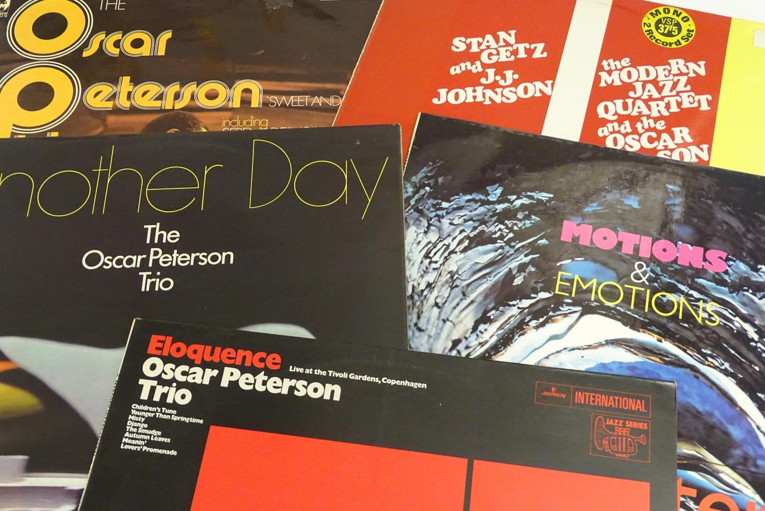 A collection of 20thC 33 rpm Vinyl records / LPs - Jazz, comprising: Oscar Peterson: Keyboard, The - Image 10 of 10