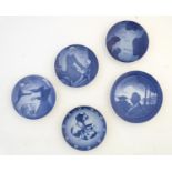 Five Royal Copenhagen plates, comprising Mors Dag - Mothers Day, 1980, 1981 and 1982, Mother, Dog