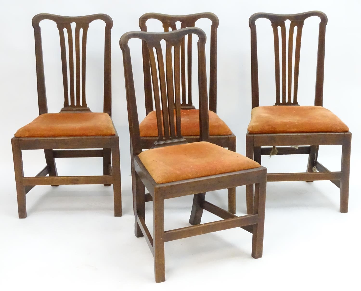 Four mahogany Chippendale side chairs with shaped top rails and pierced fanned back splats above - Image 8 of 10