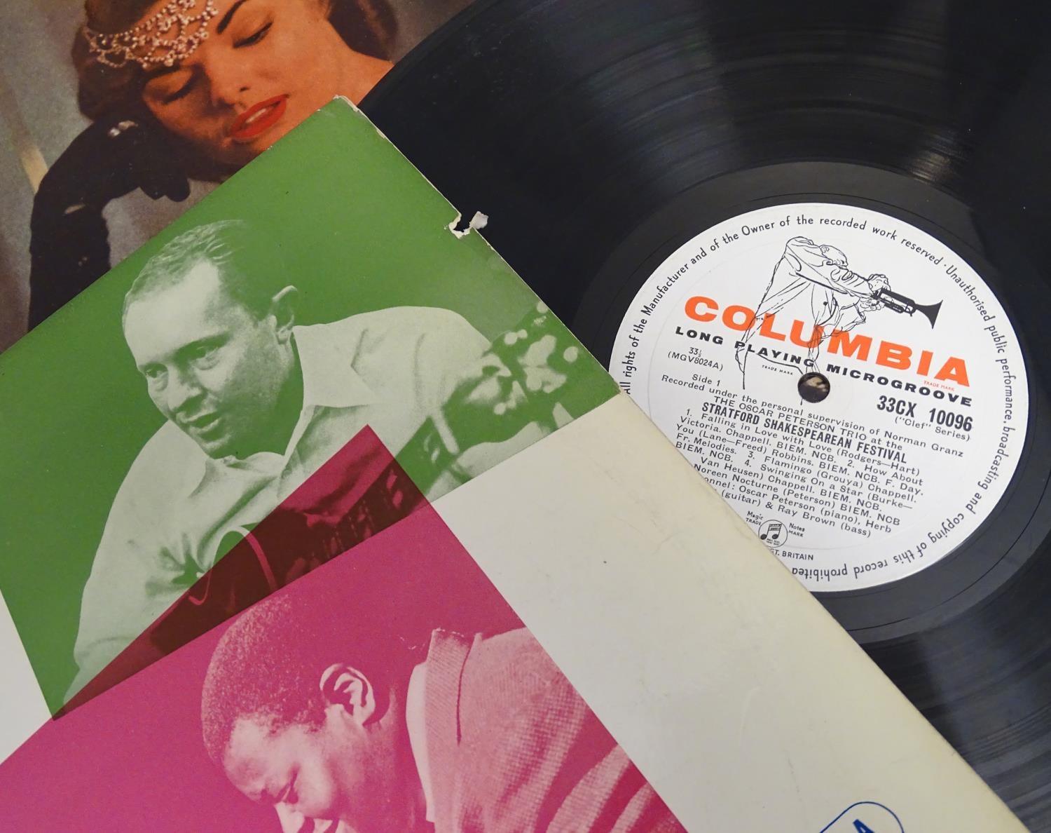 A collection of 20thC 33 rpm Vinyl records / LPs - Jazz, comprising: Oscar Peterson: Keyboard, The - Image 3 of 10