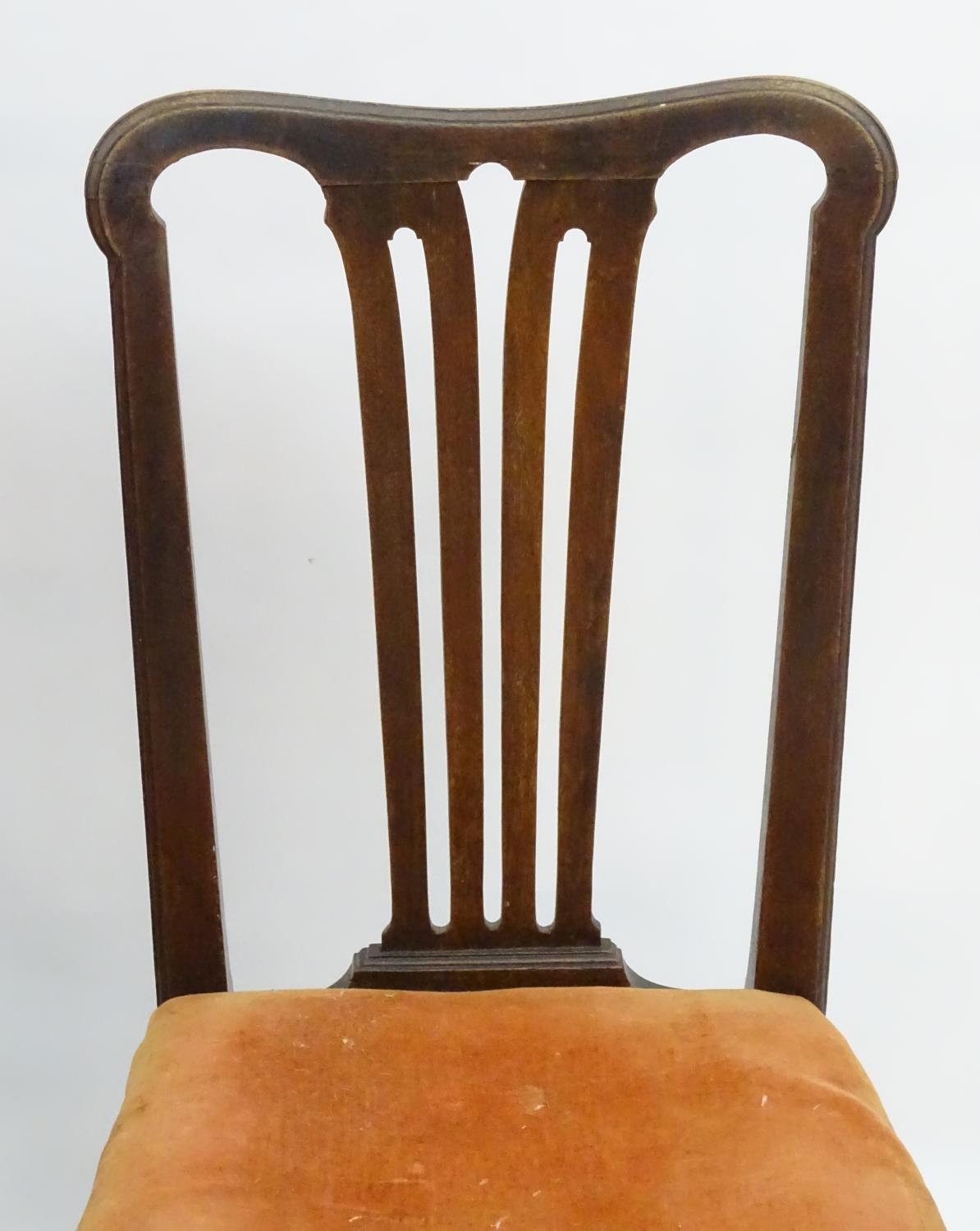 Four mahogany Chippendale side chairs with shaped top rails and pierced fanned back splats above - Image 10 of 10