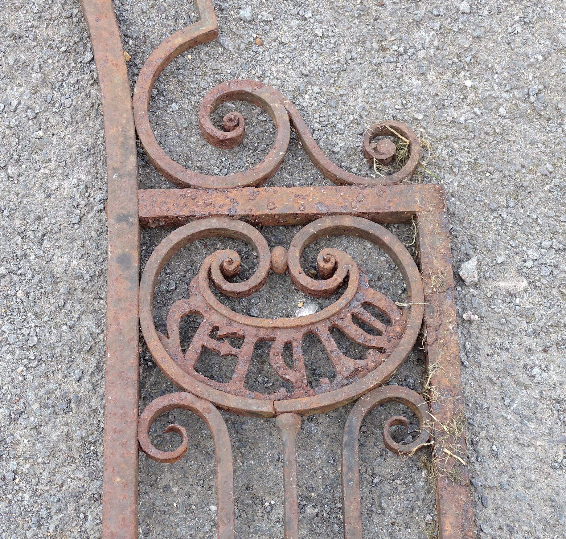 Garden & Architectural, Salvage: a late 19thC French wrought iron garden /gate arch, with - Image 5 of 7