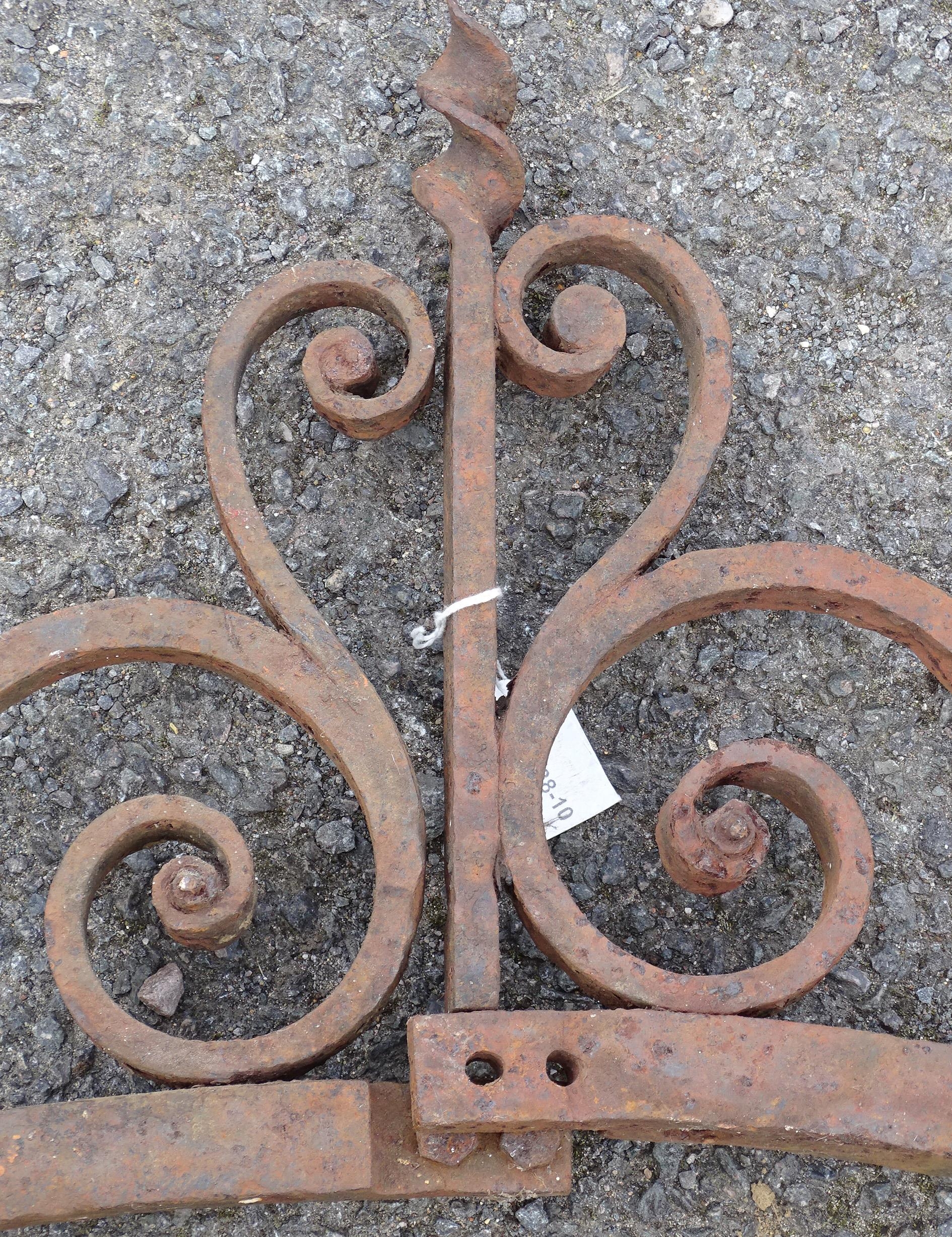 Garden & Architectural, Salvage: a late 19thC French wrought iron garden /gate arch, with - Image 6 of 7