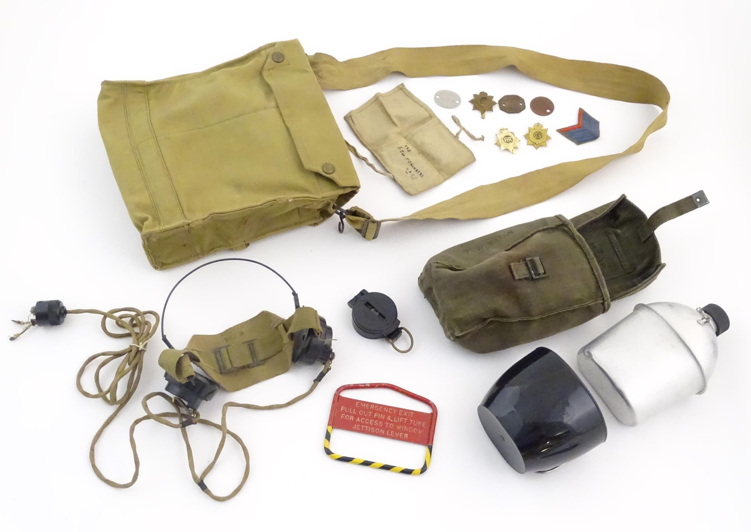 Militaria: assorted 20thC British Army kit items, comprising dog tags, regiment badges, radio