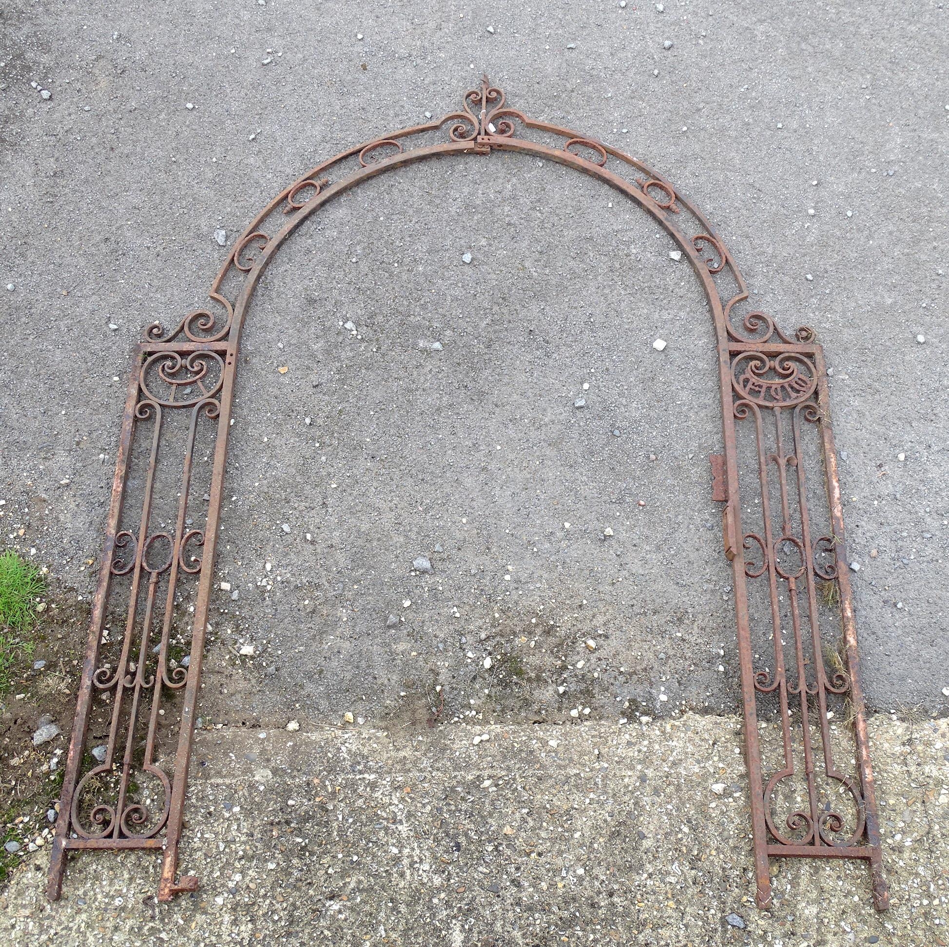 Garden & Architectural, Salvage: a late 19thC French wrought iron garden /gate arch, with - Image 4 of 7