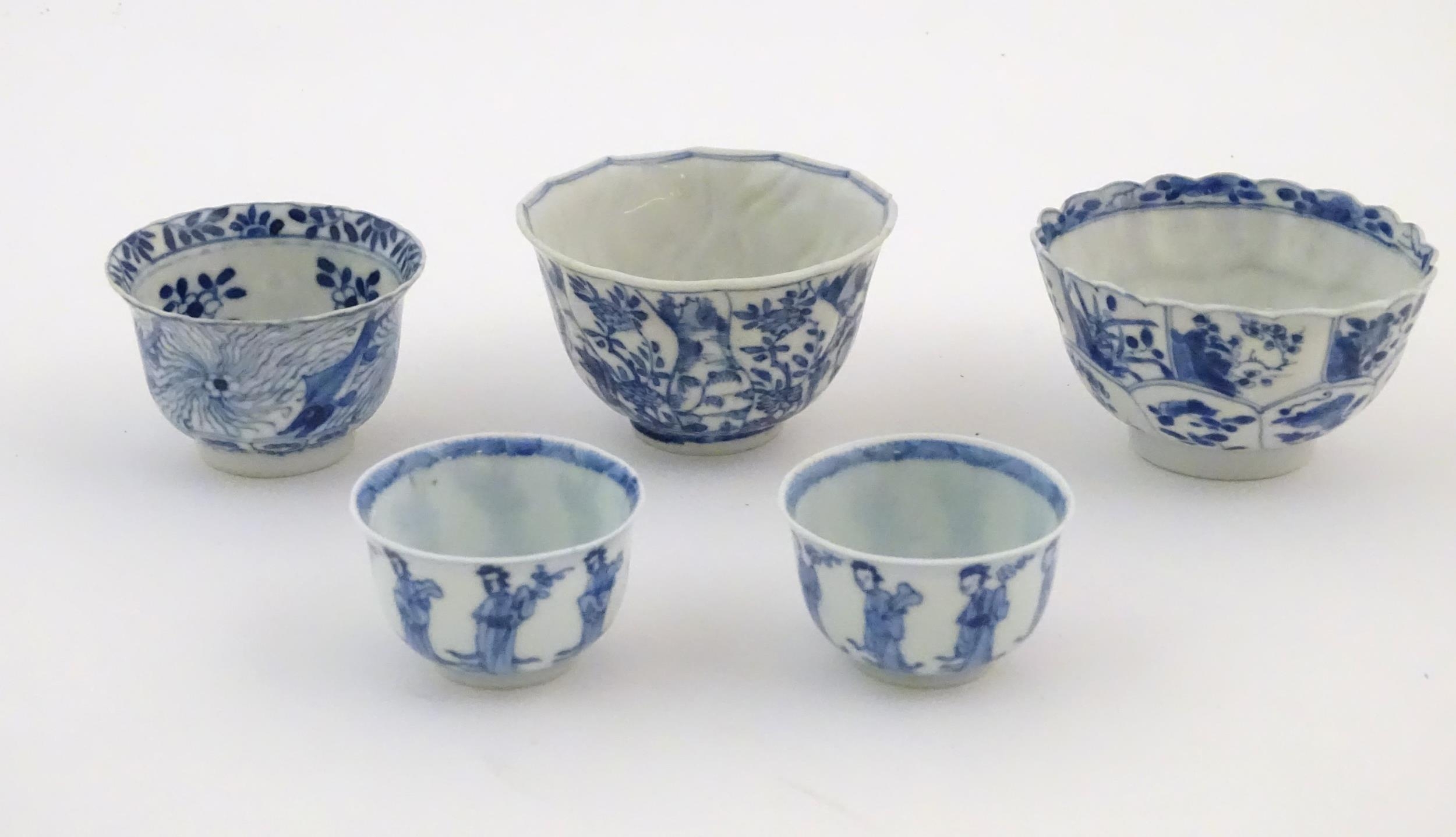 A quantity of assorted Chinese tea bowls, wine cups and saucers. Saucer decoration to include a - Image 3 of 12