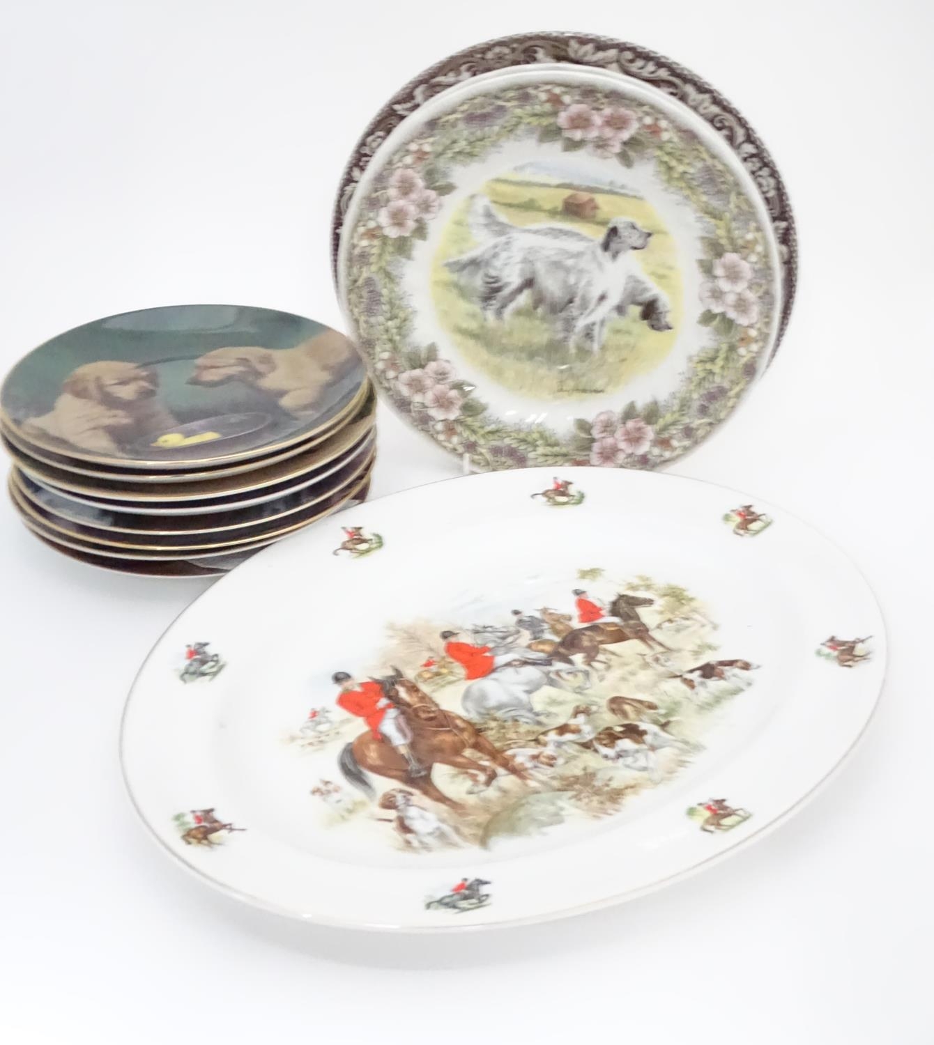 A quantity of plates to include a meat plate with hunting scenes, Hamilton Collection - Bild 3 aus 8