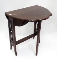 An early 20thC Sutherland table Please Note - we do not make reference to the condition of lots