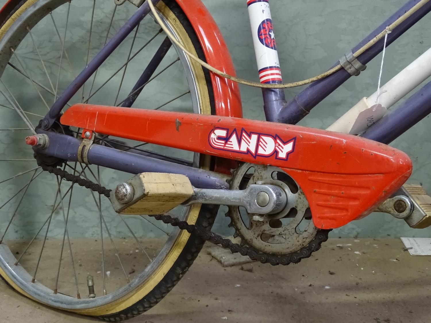 A late 20thC Raleigh Candy child's bike / bicycle Please Note - we do not make reference to the - Bild 5 aus 5