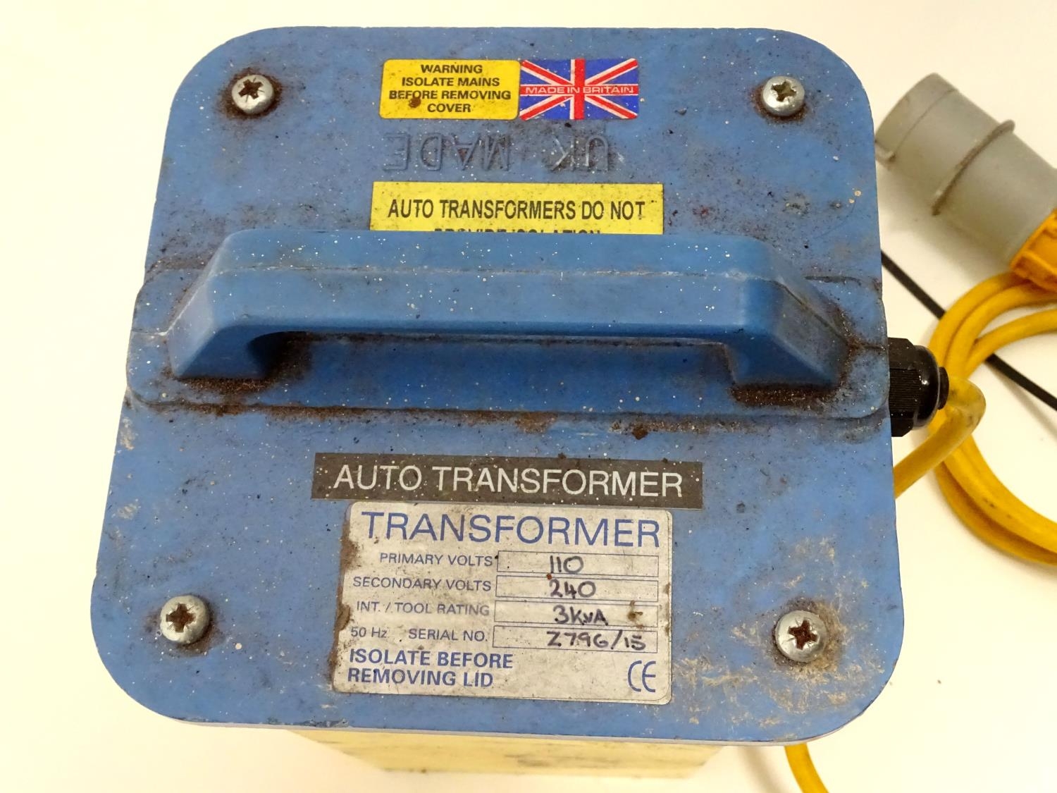Tools : A 110-240v transformer Please Note - we do not make reference to the condition of lots - Bild 4 aus 5
