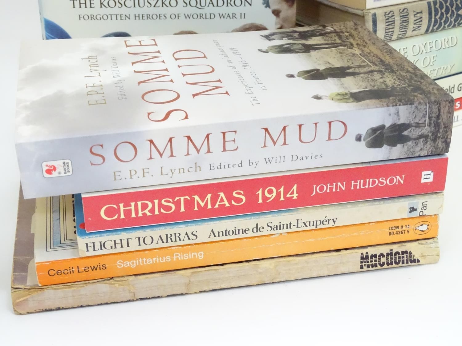 A quantity of books on the subjects of the First and Second World Wars, to include Somme Mud, For - Image 3 of 5