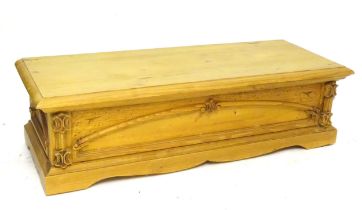 A small carved pine blanket box Please Note - we do not make reference to the condition of lots