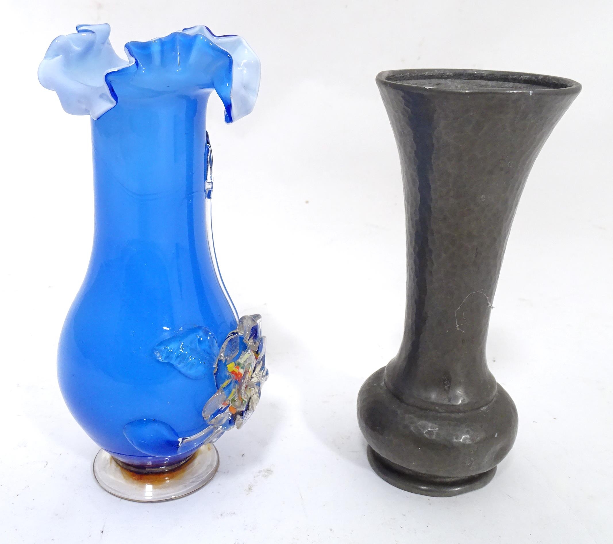 An Arts and Crafts Tudric pewter vase together with an Art glass vase (2) Please Note - we do not - Image 3 of 6