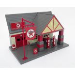 Boxed model of an American service station - Texaco - 'Replica 1940' Please Note - we do not make