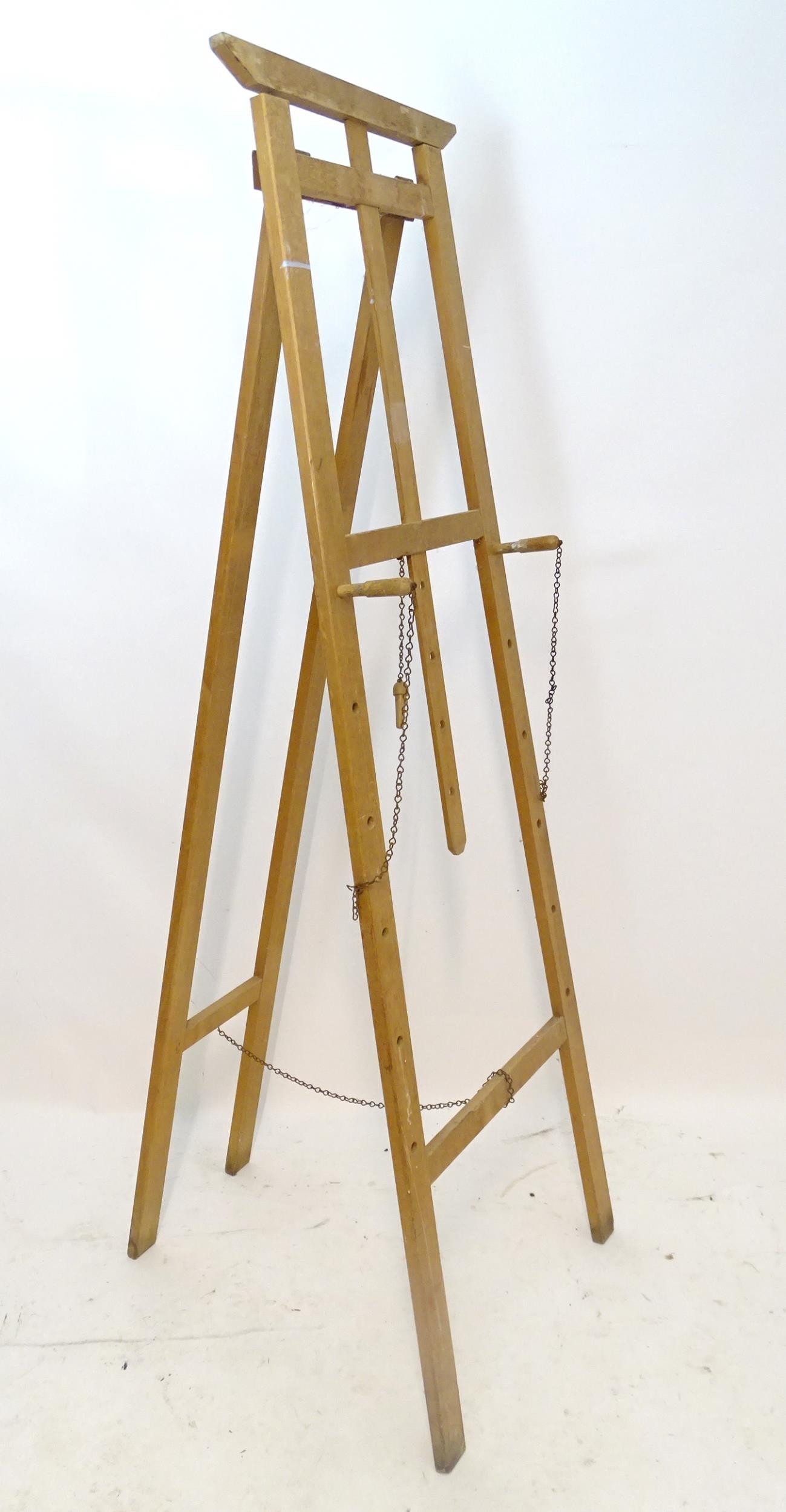 A 20thC artist's easel. Approx. 73 3/4" high Please Note - we do not make reference to the condition - Image 3 of 6