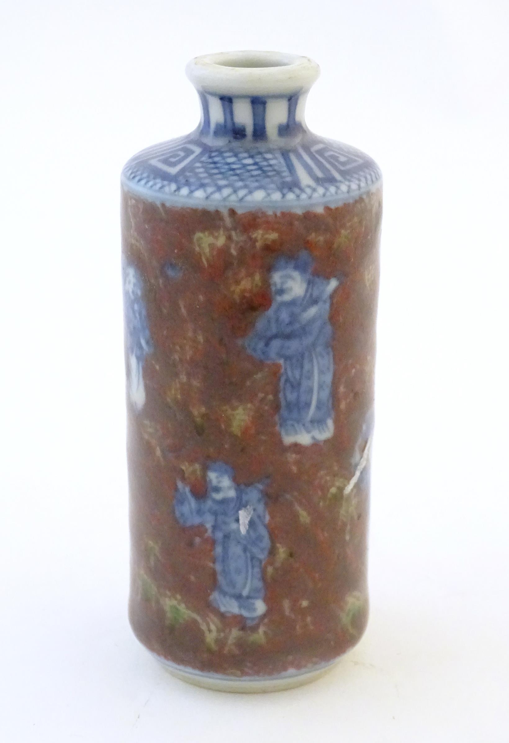 A Chinese snuff bottle with blue and white figures and a mottled ground. Character marks under. - Image 4 of 7