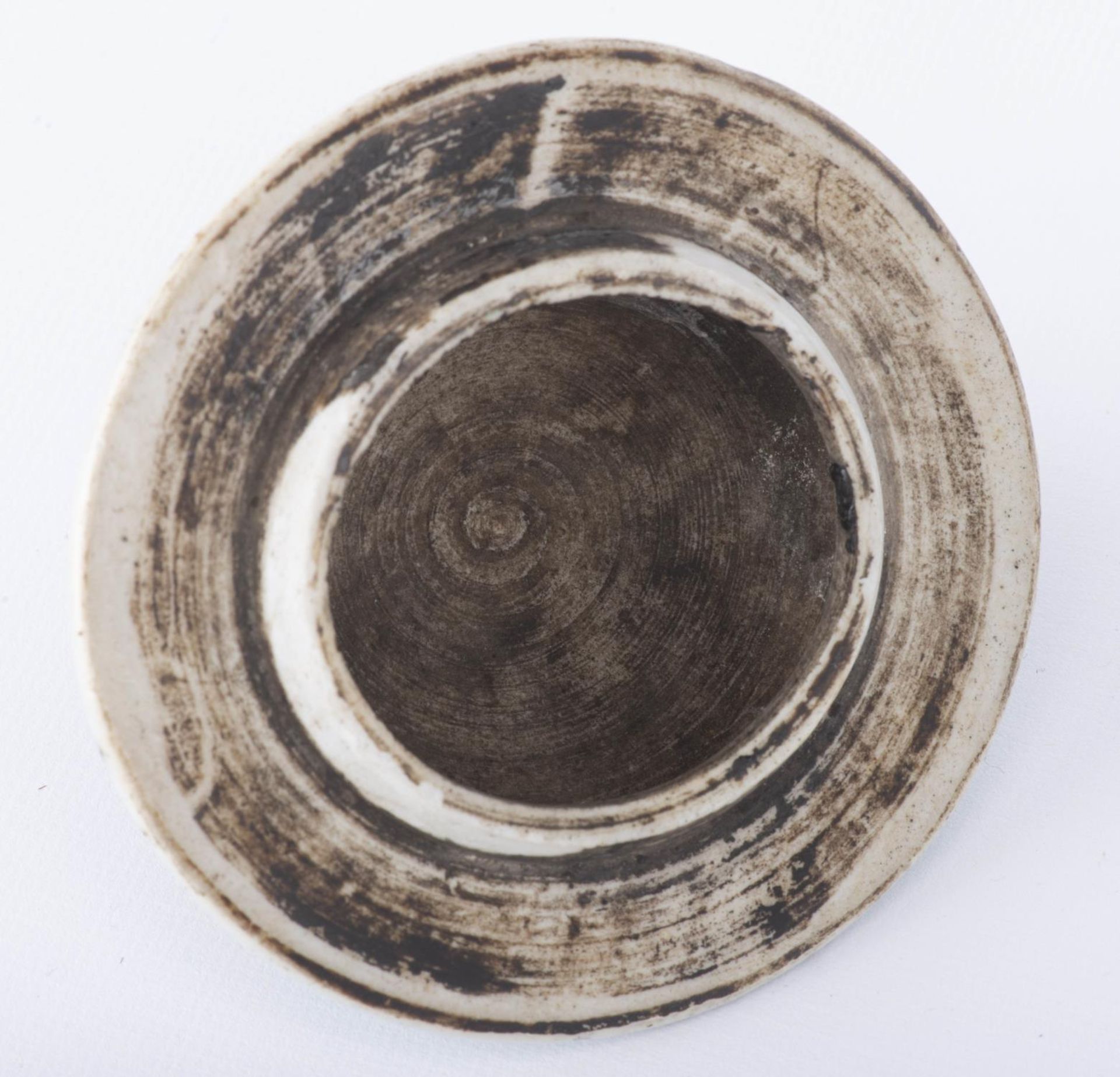 Jarre en porcelaine de Chine à décor en Wucai, fin de l'époque Ming - Image 16 of 22