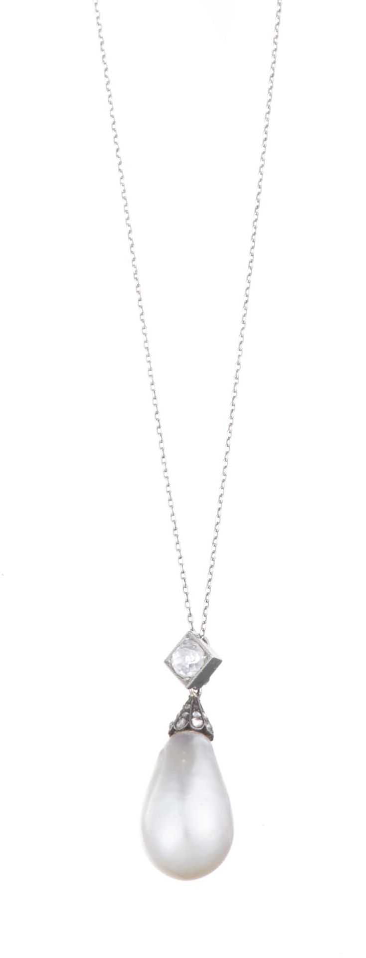 Chaîne en platine avec perle goutte et un diamant de taille ancienne - Image 4 of 8