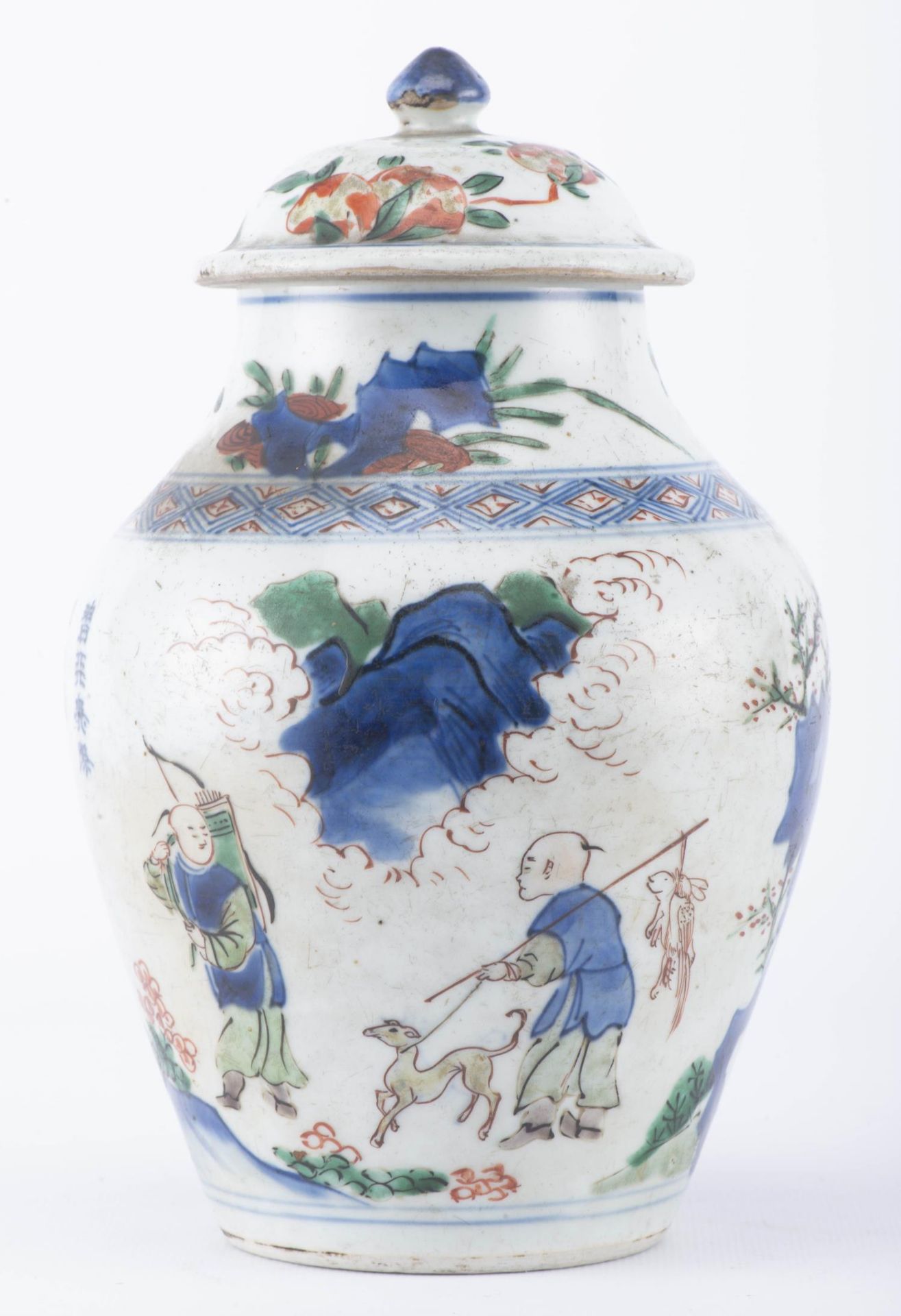 Jarre en porcelaine de Chine à décor en Wucai, Epoque Qing, Shunzhi/début Kangxi circa 1650-65 - Image 3 of 24