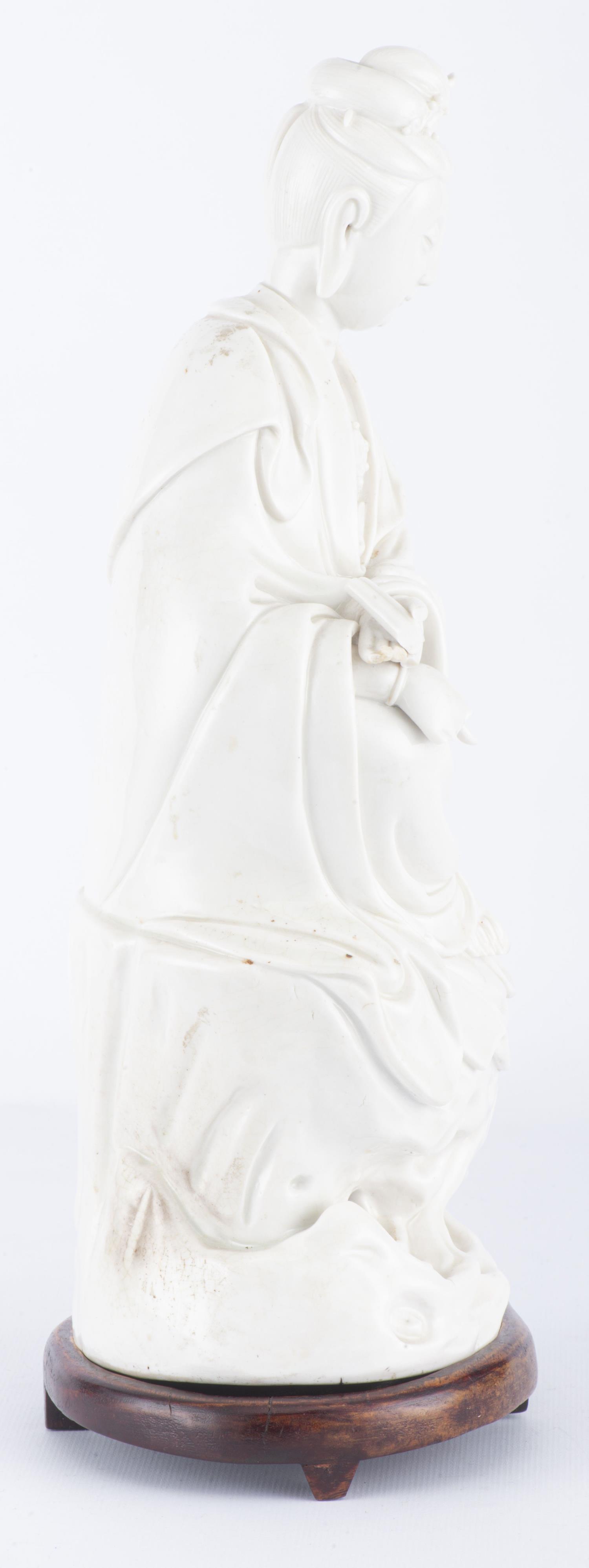 Guanyin en Blanc de Chine d'époque Qing - Image 4 of 17