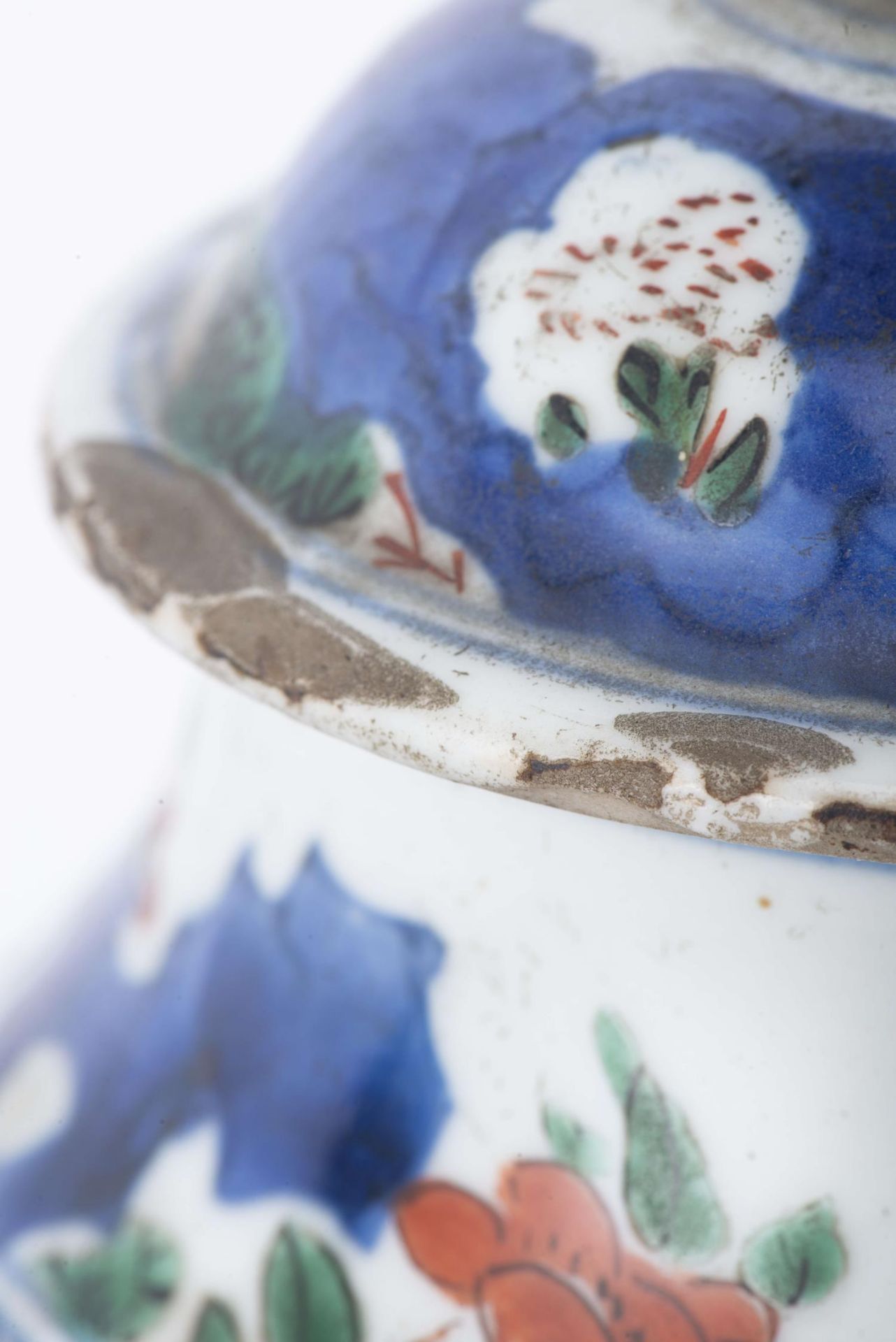 Jarre en porcelaine de Chine à décor en Wucai, Epoque Qing, Shunzhi/début Kangxi circa 1650-65 - Image 17 of 24