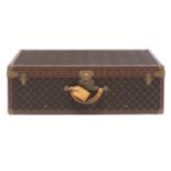 Louis Vuitton, Paris n°102957. Valise Bisten en toile monogramme