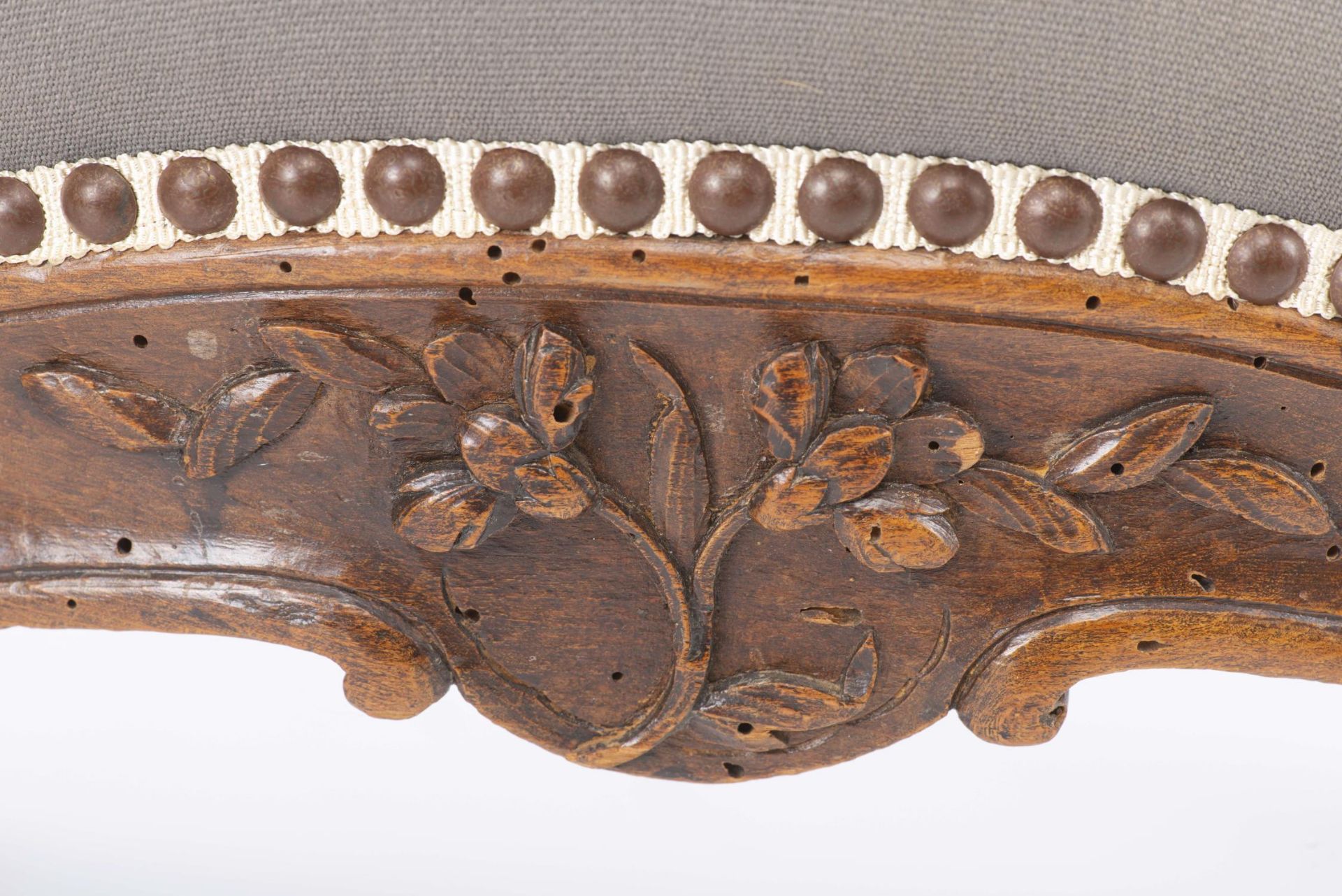 Paire de fauteuils d'époque Louis XV en bois de hêtre - Image 20 of 28