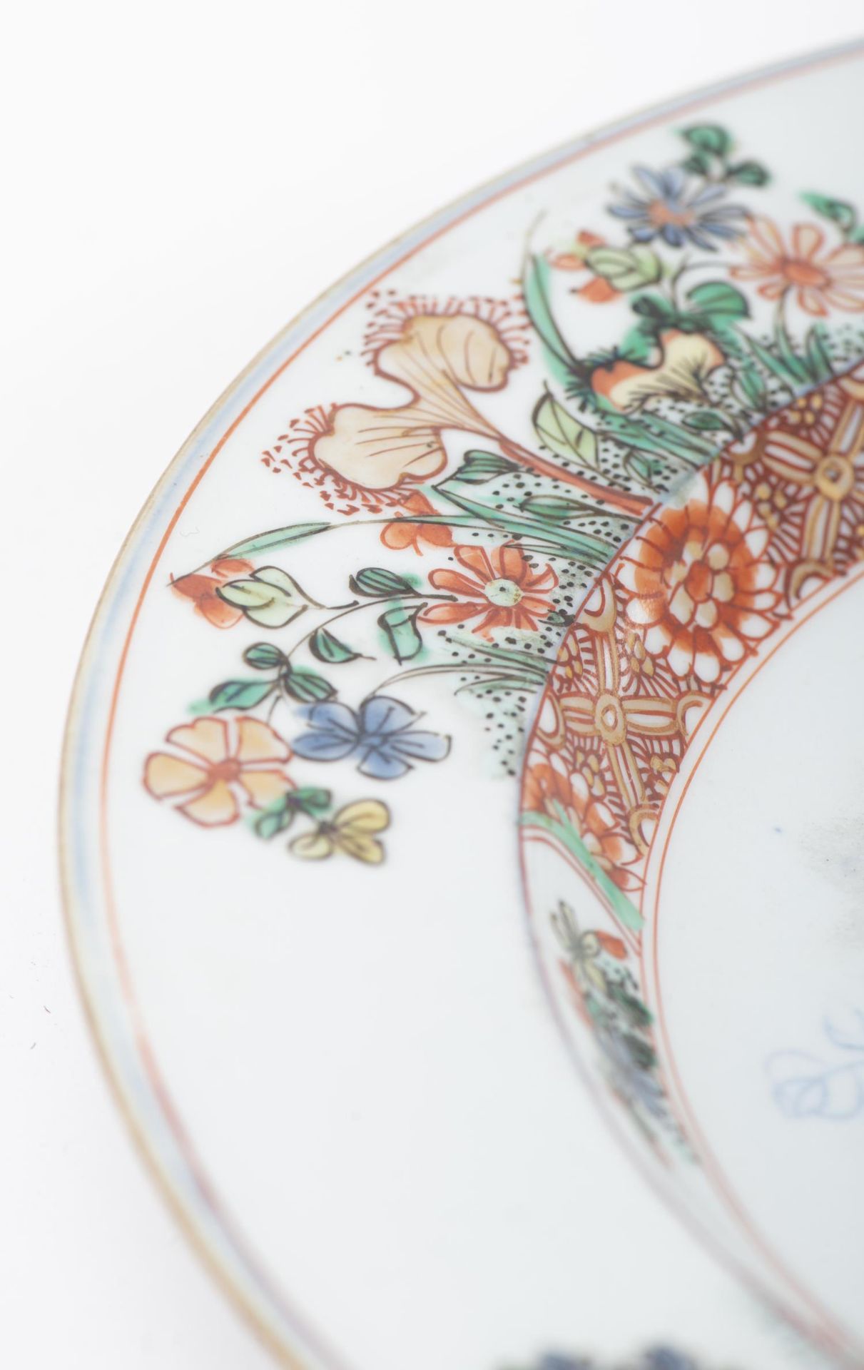 Cinq assiettes en porcelaine de Chine - Image 11 of 26