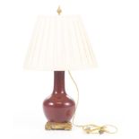 Lampe en porcelaine sang de boeuf, Chine, XIXe