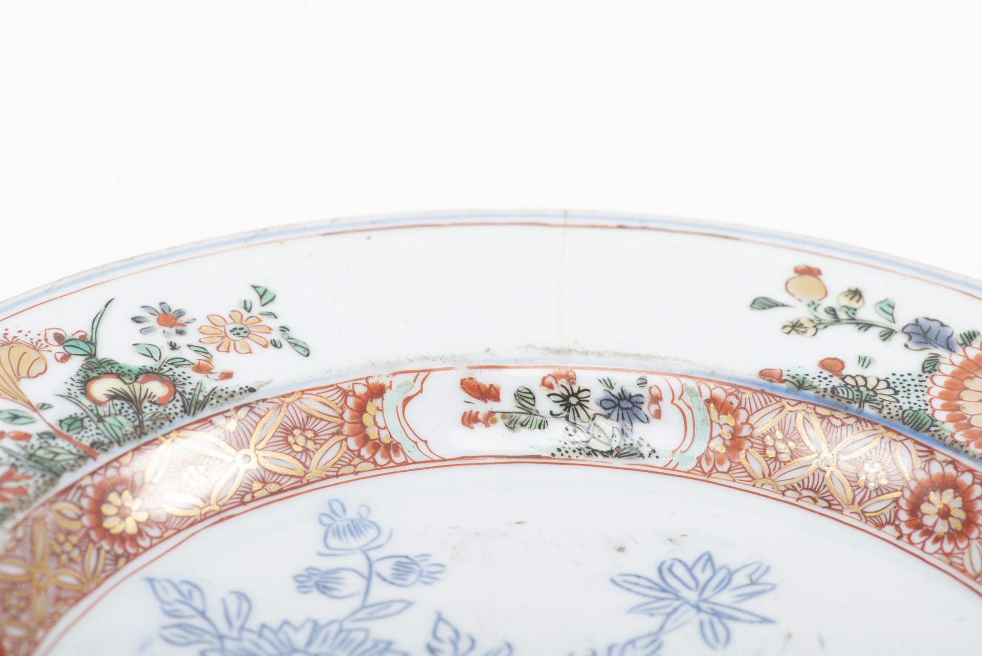 Cinq assiettes en porcelaine de Chine - Image 22 of 26