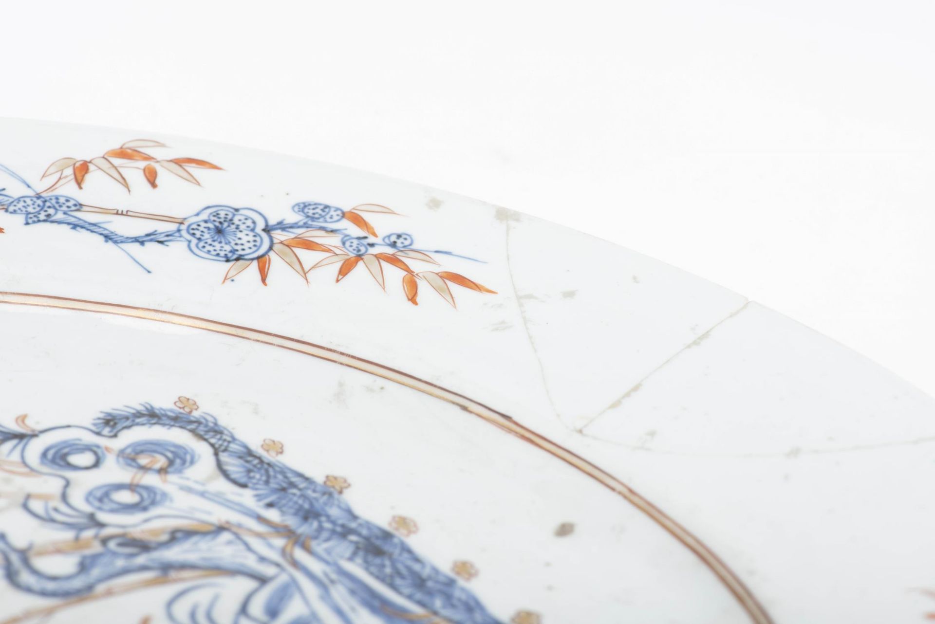 Grande coupe en porcelaine de Chine à décor en Imari, époque Kangxi - Image 7 of 14