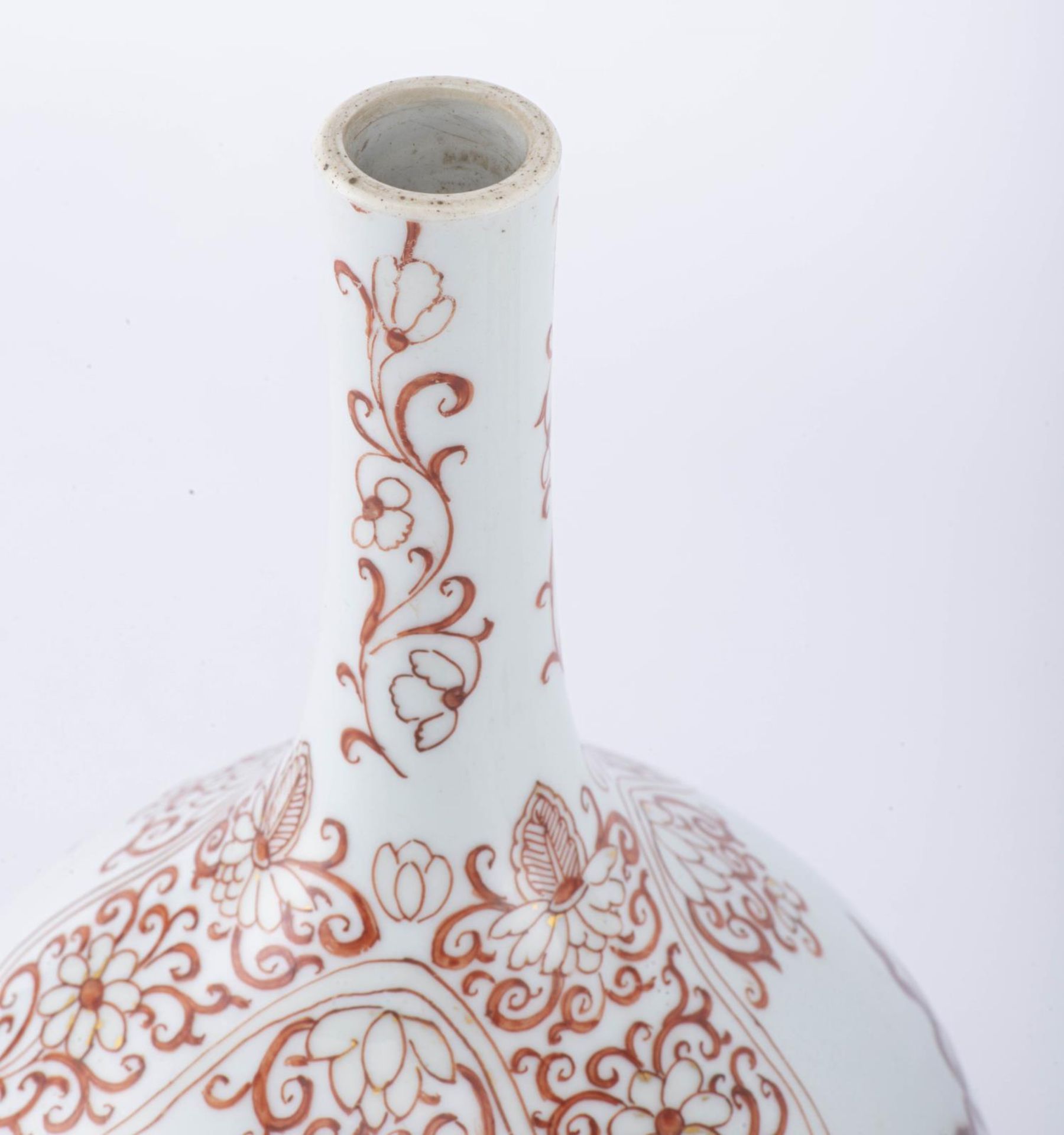 Paire de vases soliflores en porcelaine de Chine, époque Kangxi - Image 9 of 18