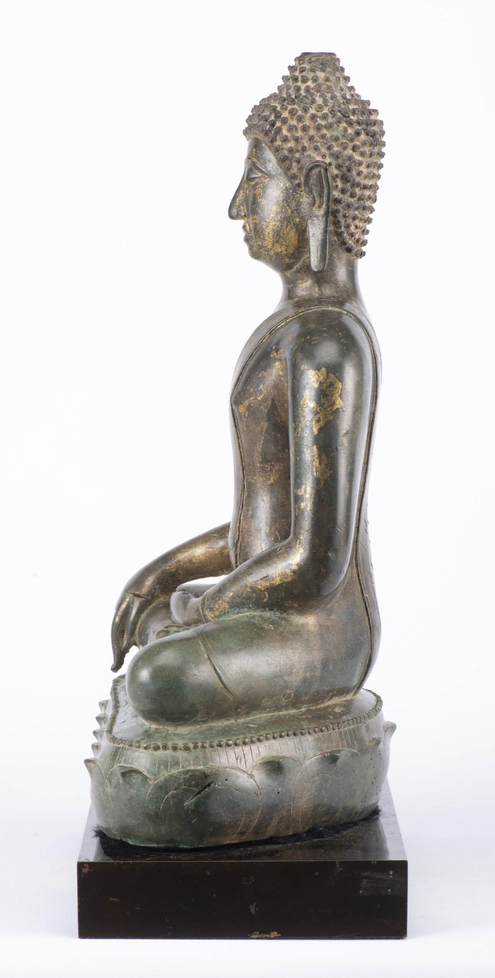Buddha Thaï Sakyamuni (Maravijaya) en bronze à patine verte de la période Chien Saen, XIVe - Image 3 of 18