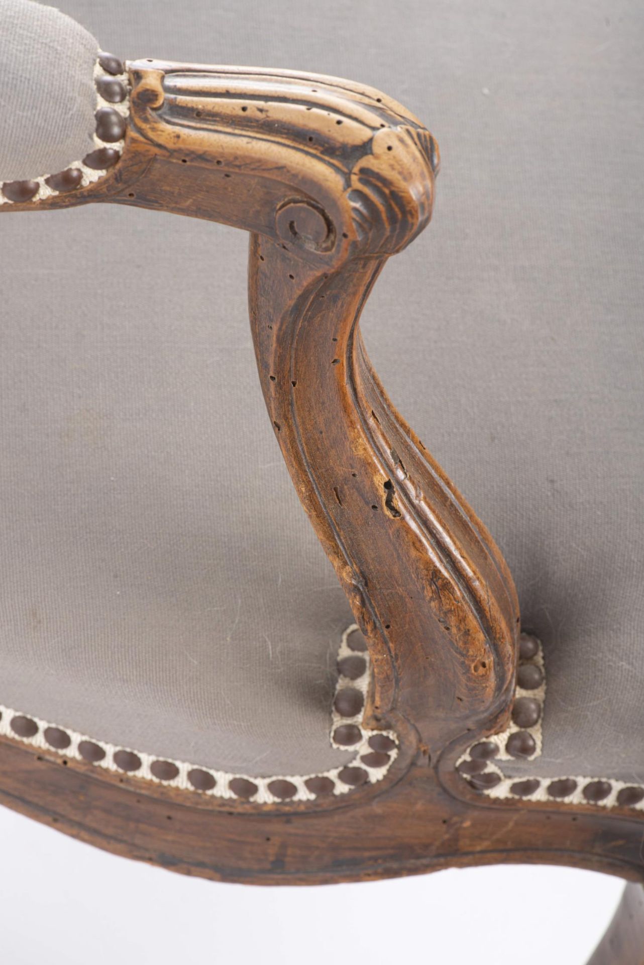 Paire de fauteuils d'époque Louis XV en bois de hêtre - Image 28 of 28